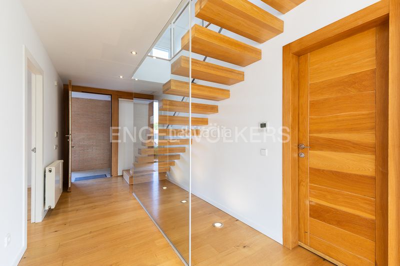 Foto 4a9c0ed8-0fa9-4d16-bdfb-9e494c00dd7c. Lloguer casa amb calefacció aparcament piscina a Bétera