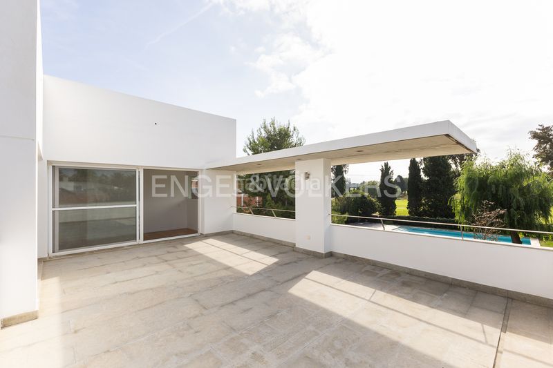 Foto f5af4432-fb32-48ff-b941-0213b2d38d67. Lloguer casa amb calefacció aparcament piscina a Bétera