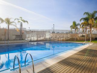 Alquiler Loft en Vara de Quart. Acogedor dúplex con piscina y parking
