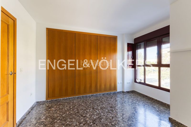 Foto d4680f98-b641-4705-9a8c-ba24de000910. Casa adossada amb calefacció aparcament piscina a Sagunt
