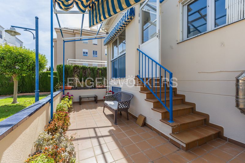 Foto 8c478b52-257f-4d0d-a76f-4590350a4f4b. Alquiler casa adosada adosado para corta estancia en canet den berenguer en Canet d´en Berenguer
