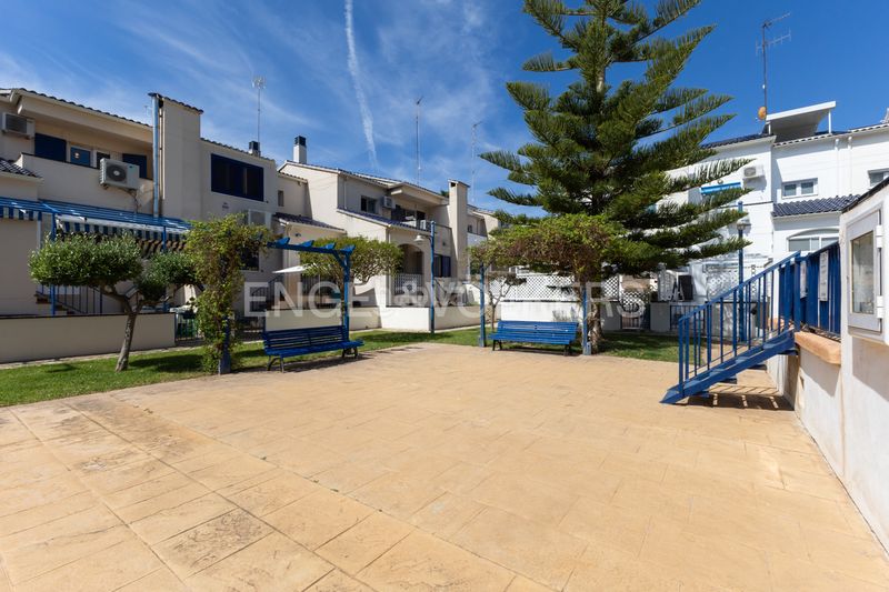 Foto b3e020c1-96d9-4023-a363-8596e4086c8b. Alquiler casa adosada adosado para corta estancia en canet den berenguer en Canet d´en Berenguer