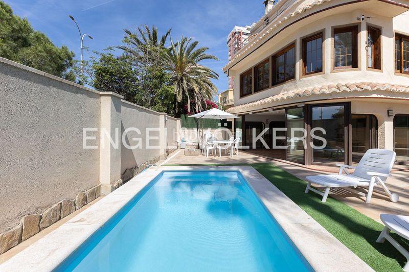 Foto d11aff64-6f4b-4a02-b52b-ee1352ae9ae7. Affitto casa con riscaldamento parcheggio piscina in Pobla de Farnals (la)