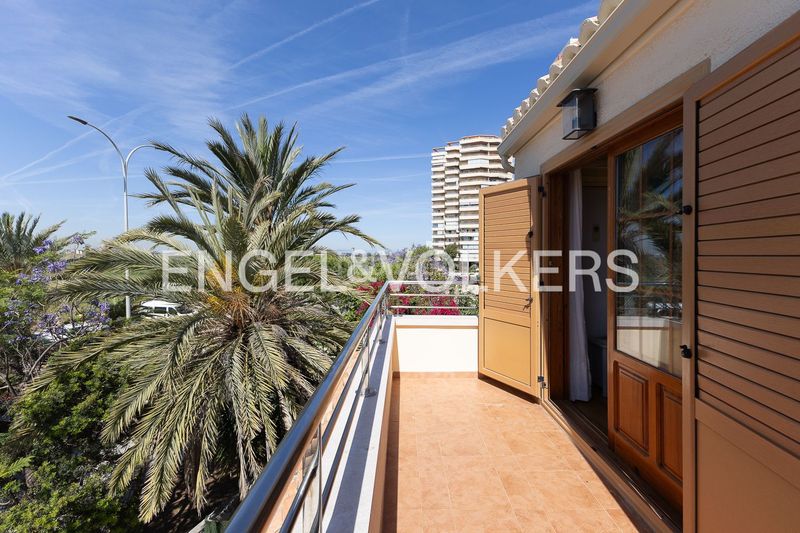 Foto d57f624c-50cb-42aa-b593-98d18f4b4c39. Affitto casa con riscaldamento parcheggio piscina in Pobla de Farnals (la)