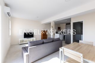Location Appartement à Trinitat. Alquiler en la zaidia