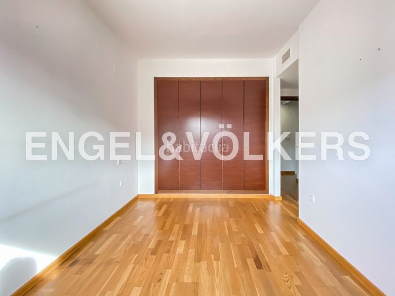 Foto dcaa9925-4899-4f19-9c31-40093ffdcbf6. Affitto casa a schiera con riscaldamento parcheggio piscina in Bétera