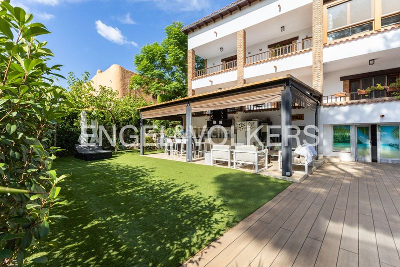 Foto a91762fa-0ad0-44e8-88b7-e4cc997f8e84. Casa amb calefacció a Alcossebre