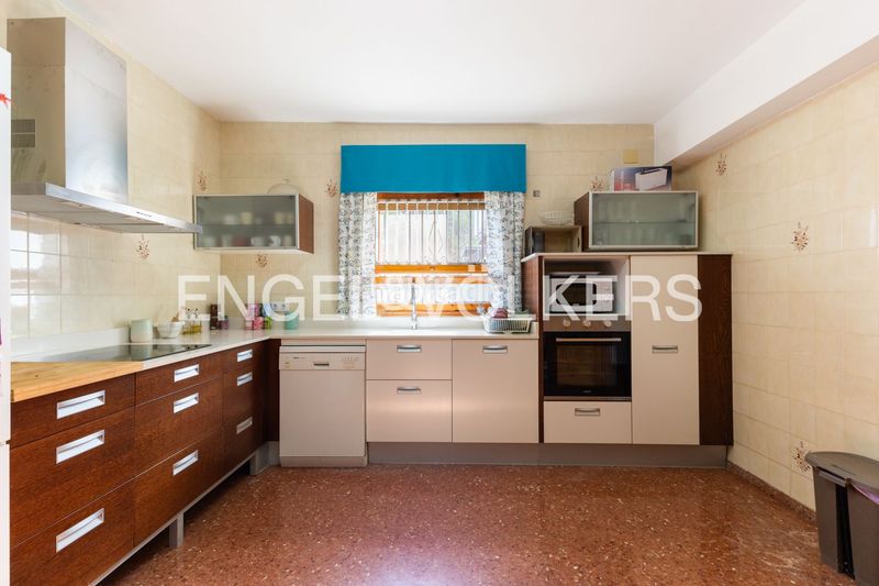 Foto b62376f3-d2bf-4eb0-b55f-f10b04037ce8. Casa amb calefacció a Alcossebre