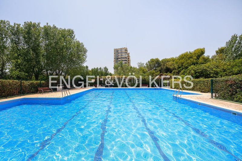 Foto 8f7f2748-3499-4f33-b9b2-87b988dc64d8. Pis amb calefacció piscina a El Saler Valencia