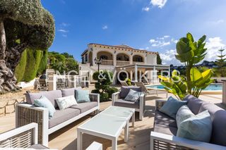 Haus in Orba. Villa mediterránea con comodidades modernas y excepcionales espa