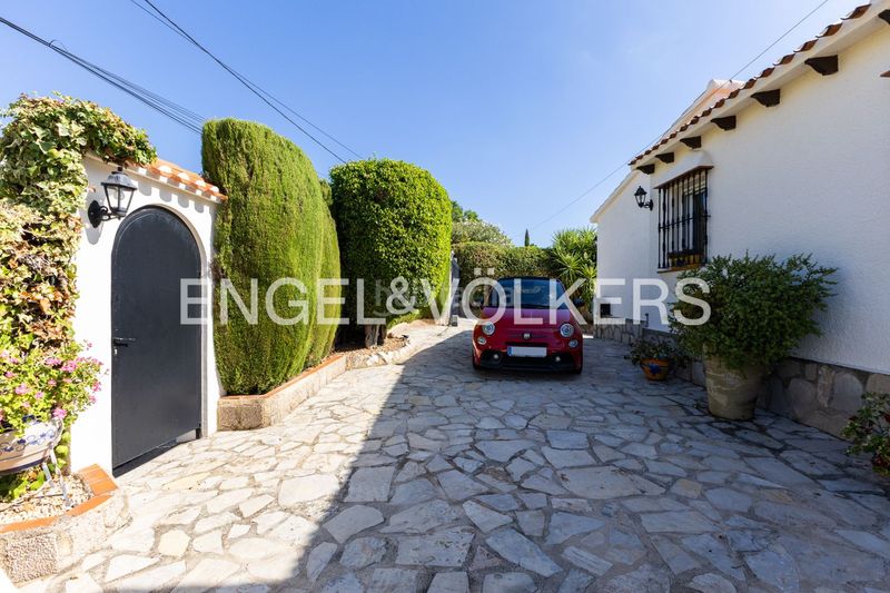 Foto 47a7eac1-3a9b-4f04-a3a7-15d24fcd935b. Haus mit heizung parking pool in Orba
