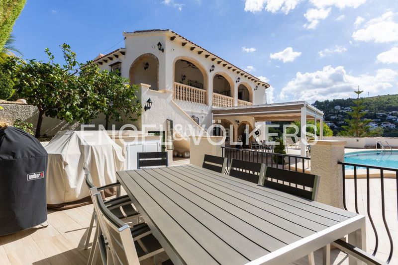 Foto 6f952a86-6606-4f1d-a60d-19649b50e943. Haus mit heizung parking pool in Orba
