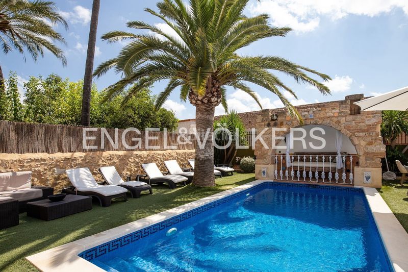 Foto 054c11b4-56a0-4730-aa1c-7e85e570603e. Casa amb calefacció piscina a Xaló