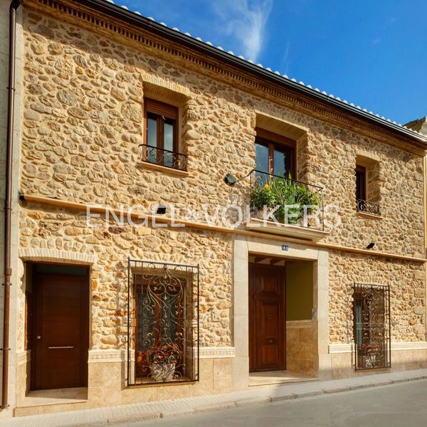 Foto 843d0cb1-835c-4083-aefd-e09d3f3640a1. Casa amb calefacció piscina a Xaló