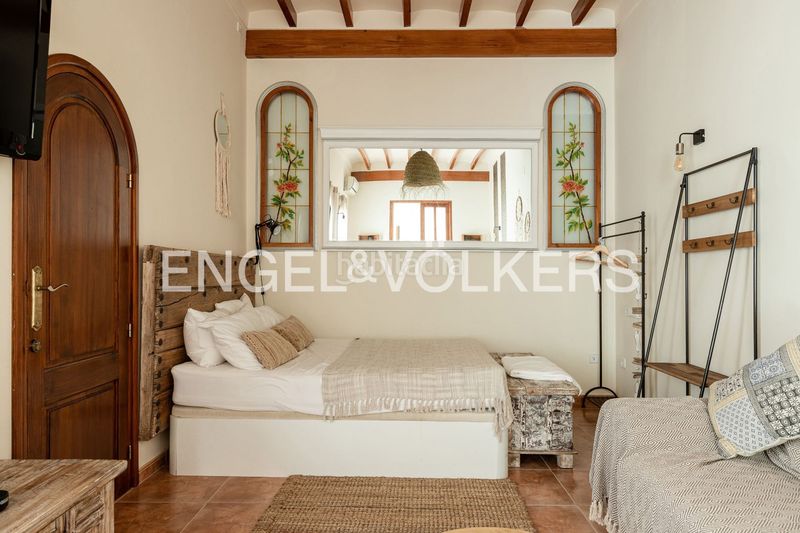 Foto a2280ede-1f31-4ae0-aa59-cccb2457a051. Casa amb calefacció piscina a Xaló