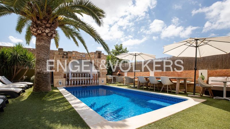 Foto c00b814d-33b3-4257-a9b8-b6f7ae310965. Casa amb calefacció piscina a Xaló