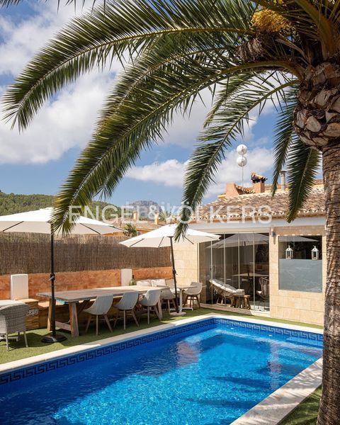 Foto c0279368-a04d-4536-a9e7-04b52e675838. Casa amb calefacció piscina a Xaló