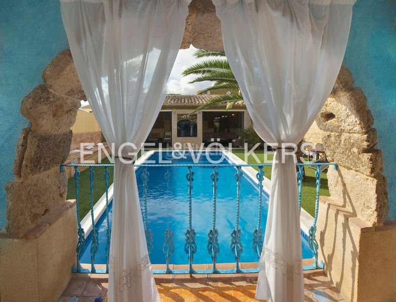 Foto c0e7f392-c378-4dea-8f2d-5c27a6a3c40e. Casa amb calefacció piscina a Xaló