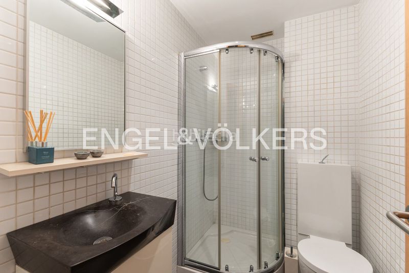 Foto b63d604e-82a9-4611-aa80-05dcfbdebfd8. Casa adossada amb calefacció aparcament piscina a Valencia