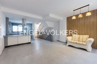 Casa adossada a Poblets (els)