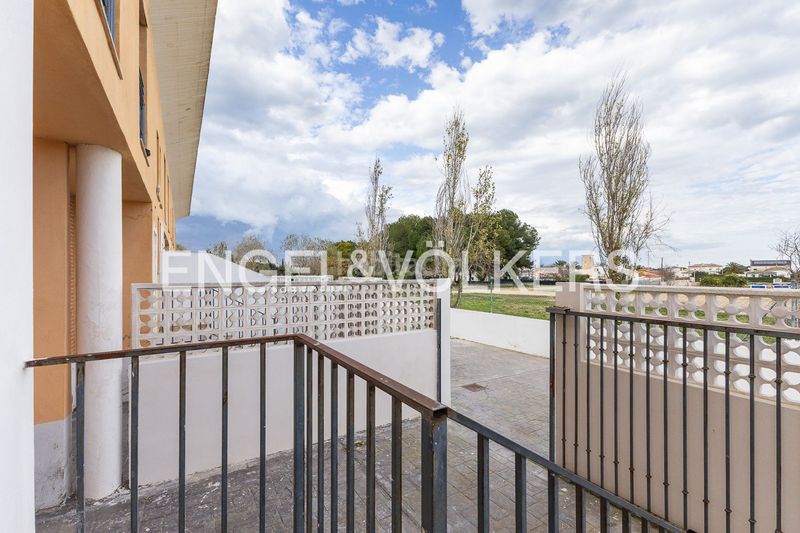 Foto a7a69bc0-a296-4121-b55f-bc1869804e85. Casa adossada amb calefacció piscina a Poblets (els)