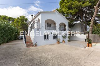 Casa a Las Rotas / Les Rotes