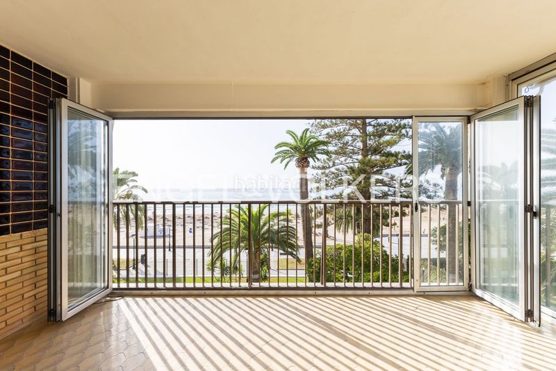 Foto 5ed3c6fa-d52d-406f-87af-37aaf7695f75. Etagenwohnung mit heizung parking in Voramar Benicasim / Benicàssim