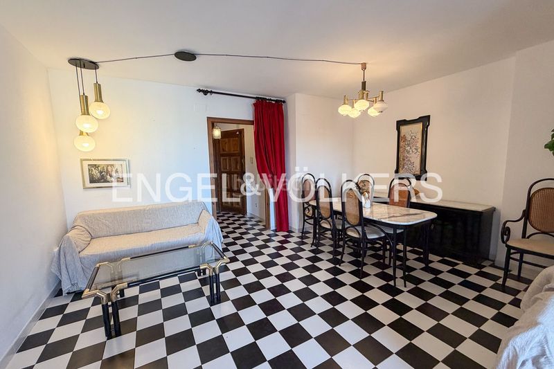 Foto 40953593-2e7a-44e5-9d7f-1b574a22e285. Rent flat with heating in Port Saplaya Alboraya