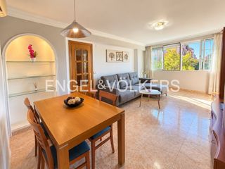 Flat in Carrer del Pintor Maella