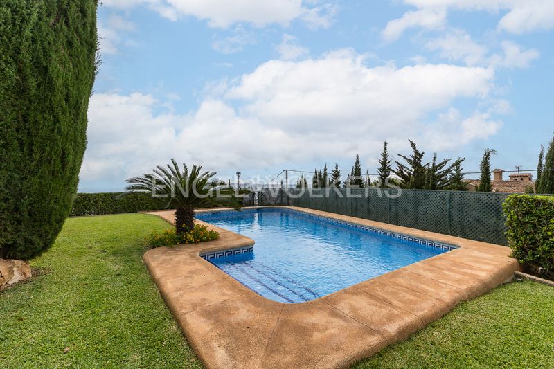 Foto 05d256e7-83da-4dd2-b63c-663f4d4ec77e. Alquiler casa exclusiva villa con impresionantes vistas al mar en la corona, jávea en Xàbia