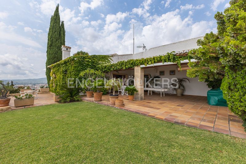 Foto 314588ee-b50c-48f3-af2d-abfdfa2bb8bd. Alquiler casa exclusiva villa con impresionantes vistas al mar en la corona, jávea en Xàbia