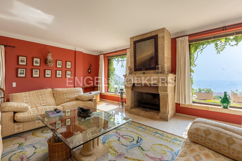 Foto 4adda05c-7714-4f7b-8c1d-124ff0651299. Alquiler casa exclusiva villa con impresionantes vistas al mar en la corona, jávea en Xàbia
