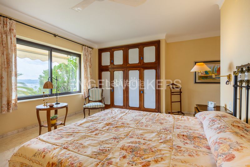 Foto 5f7c98df-d615-4488-93ef-144d6bd2b4a4. Alquiler casa exclusiva villa con impresionantes vistas al mar en la corona, jávea en Xàbia