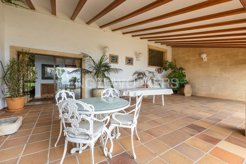 Foto aa1c59f1-fcd5-4b14-bfab-c19cf5acea97. Alquiler casa exclusiva villa con impresionantes vistas al mar en la corona, jávea en Xàbia