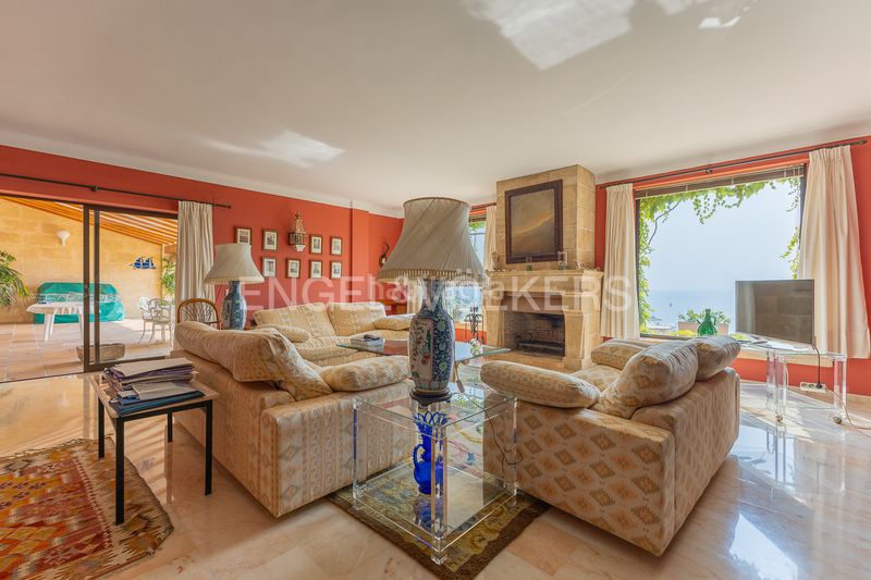 Foto b88b58fd-b072-403b-aa95-2cd62037b801. Alquiler casa exclusiva villa con impresionantes vistas al mar en la corona, jávea en Xàbia
