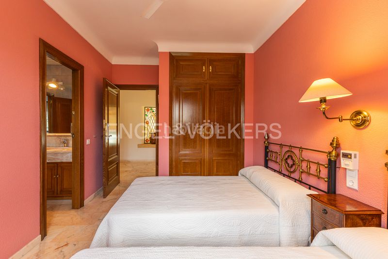 Foto ee65cb2e-22f0-4a1a-b184-7ff60a02f786. Alquiler casa exclusiva villa con impresionantes vistas al mar en la corona, jávea en Xàbia