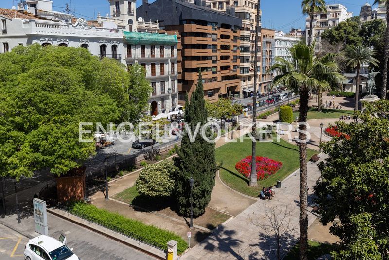 Foto fbb03b15-467b-475d-8a24-3d483b42b416. Pis amb calefacció aparcament a Sant Francesc Valencia