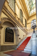 Pis a Sant Francesc. Dos propiedades en planta alta de edificio histórico de 1910