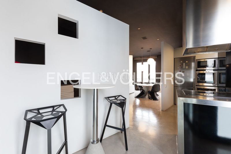 Foto 00301d08-81b7-4390-b0c8-4953c7902319. Rent flat with heating parking in Russafa Valencia