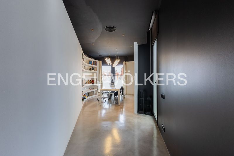 Foto 3da9b6c8-c082-4922-990b-6abdafc48a7f. Rent flat with heating parking in Russafa Valencia