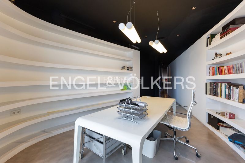 Foto 5e000063-ae7e-40c7-a1f9-f672b7b1f45f. Rent flat with heating parking in Russafa Valencia