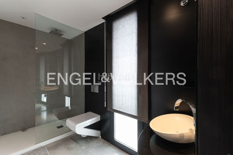 Foto 66d62520-53bf-438f-a4a9-aef10bf81324. Rent flat with heating parking in Russafa Valencia