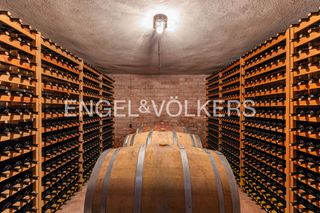 Maison jumelée à Utiel. Bodega boutique en producción en el corazón de utielrequena