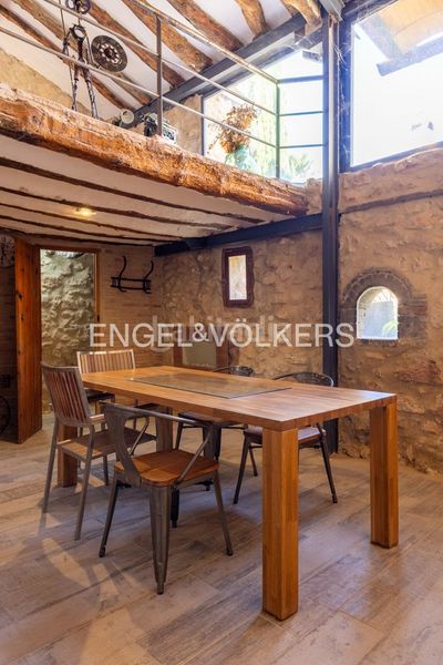 Foto ab81b6d2-0177-4ba5-ab05-19fd2cb83169. Casa a schiera in Utiel