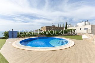 Alquiler Piso en El Faro. Espectacular chalet con impresionantes vistas al mar en cullera