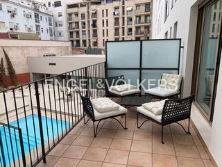Location Appartement à La Roqueta. Exclusivo piso con terraza  de alto standing en el corazón de va