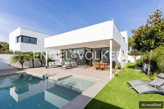 Haus in Montesol. Exclusivo chalet en el casco urbano de la eliana