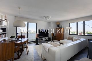 Duplex in Nou Campanar. Exclusivo  dúplex de altas calidades en residencial en campanar