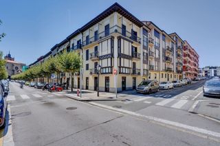 Business premise in Centro - Mendibil - Santiago