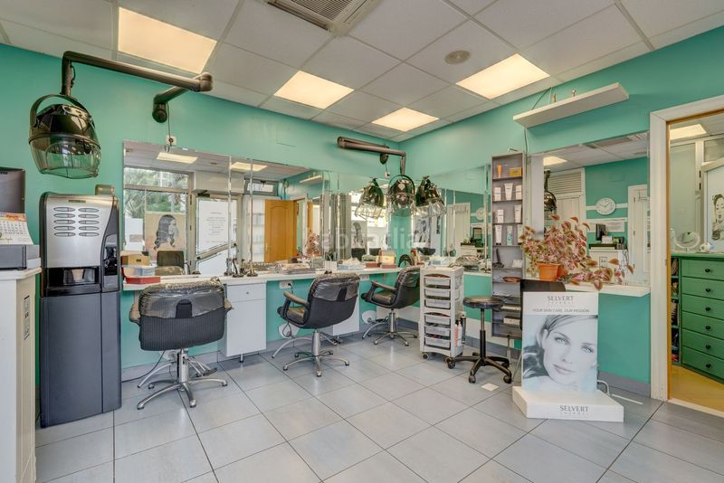 Foto e5e6b8fd-01e2-41dd-a917-398801699f87. Locale commerciale in Pinar - Anaka - Belaskoenea Irun